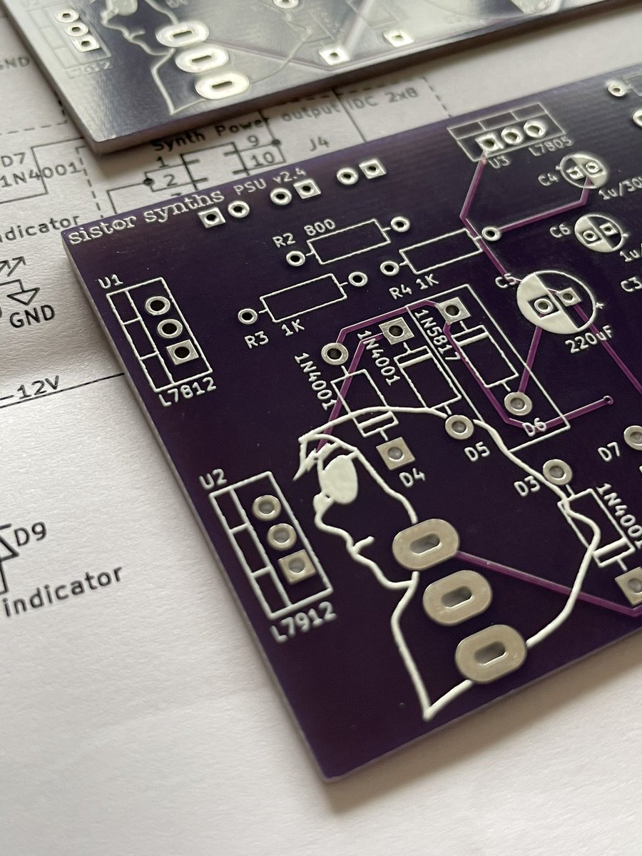 WhiRecordings's tweet image. Awesome little power supply PCBs by #sistorsynths @CBullockAudio #synthdiy 🤘🎛️