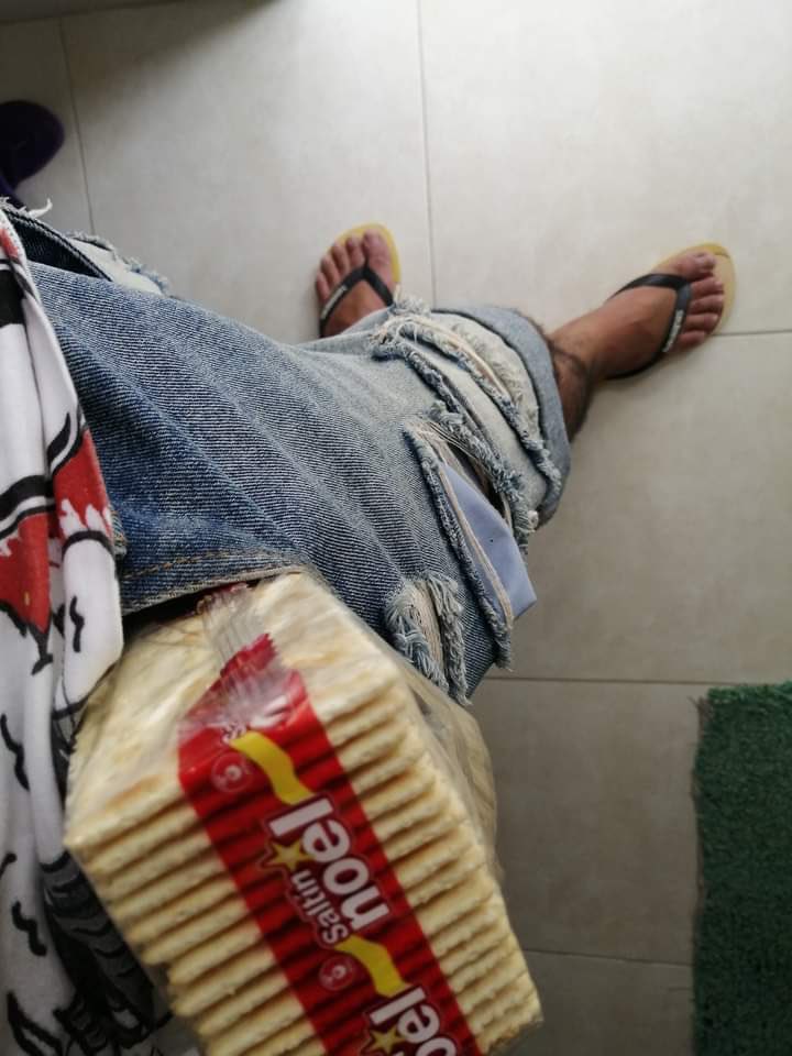 Yo saliendo en Semana Santa por si se me atraviesa un dulce