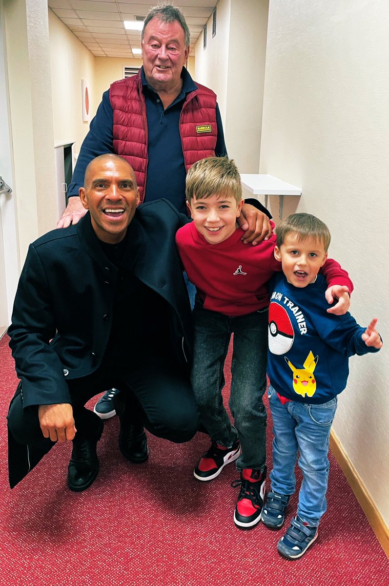Cheers <a href="/StanCollymore/">Stan Collymore</a> …. Enjoyed getting stuck into the away end 😂😂 #youreds