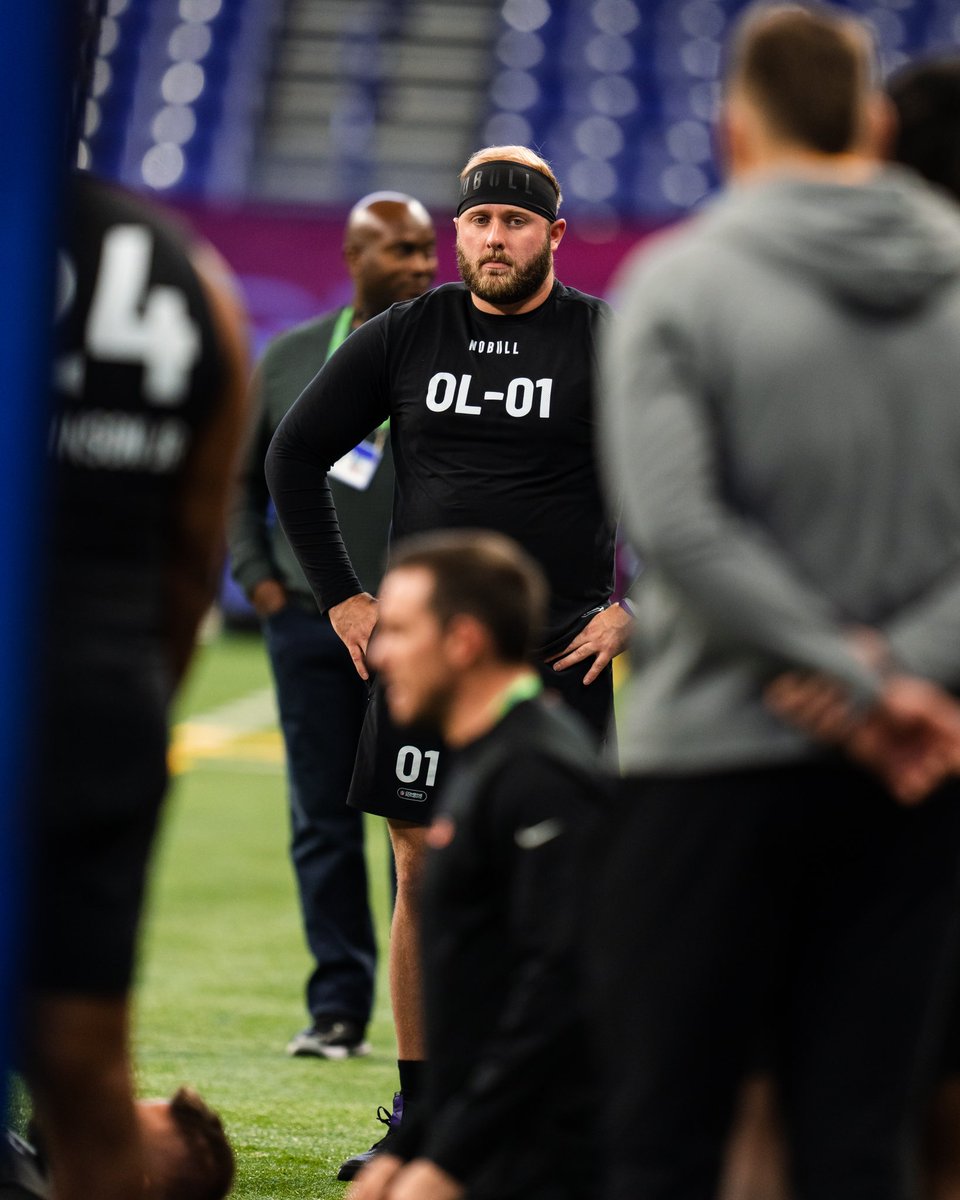 TCUFootball's tweet photo. Big guys on deck. 💪

#NFLCombine #GoFrogs #DFWBig12Team https://t.co/BRgXUzNUwL