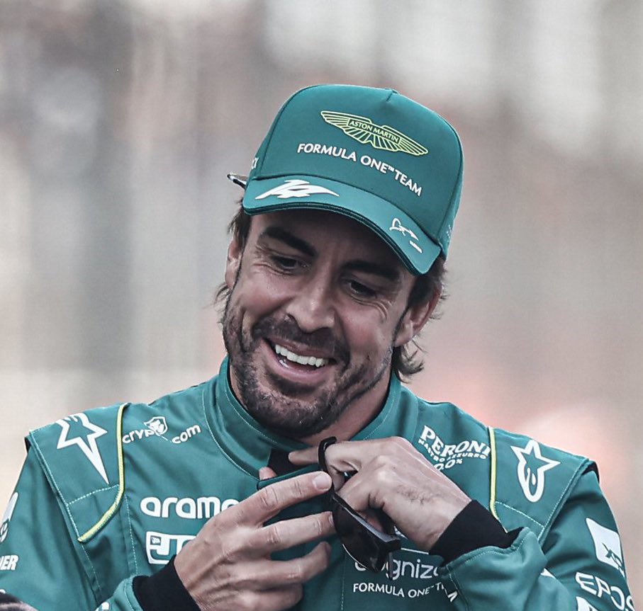 dr_victor_95's tweet photo. Lo hizo, el Nano lo hizo... podio para #Alonso
#F12023 | #GPBahrein | #YesByeBye https://t.co/8F73sPzvn9