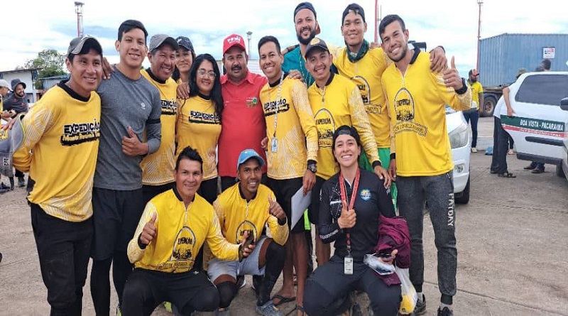 Reciben en Santa Elena de Uairén más de 250 turistas brasileños semanalmente

#YoSoyChávez 

vtv.gob.ve/santa-elena-ua…