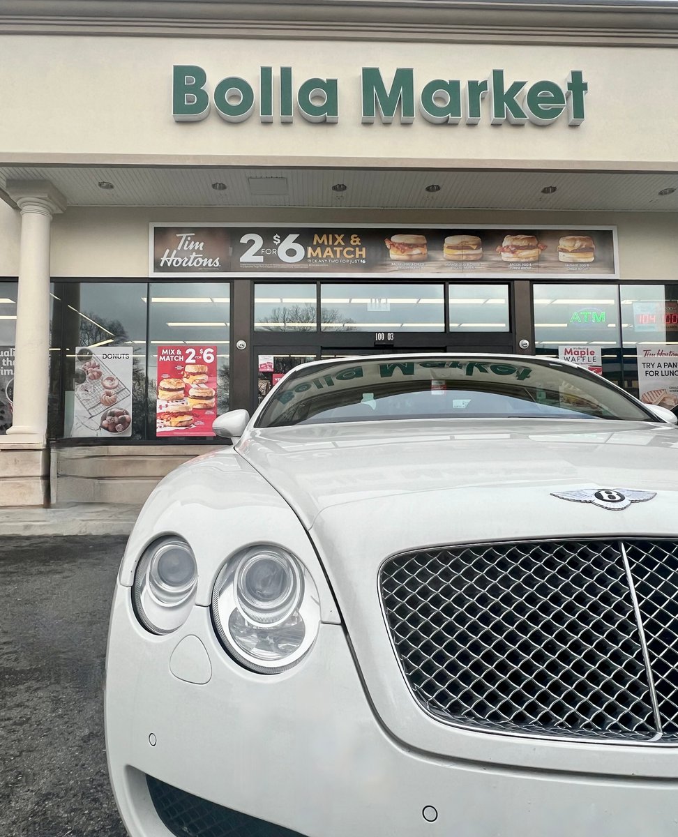 🥶🤫🚙 One of the best car’s you could have and the best convenience store you could go to all in one photo! Truly perfection❗️🤩

#bollamarket #bentley #cars #supercars #weekend #newyork #longisland #newjersey #24/7 #alwaysopen #giveaways #brooklyn