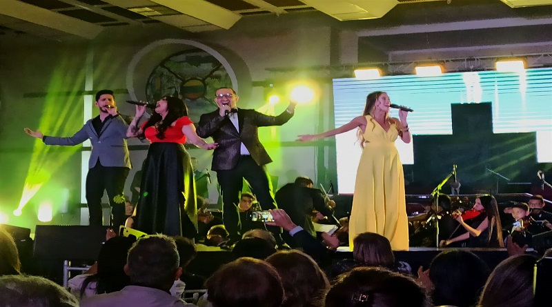 Promueven la cultura entre Italia y Venezuela con musical "San Remo Sin Fronteras"

#YoSoyChávez 

vtv.gob.ve/promueven-cult…