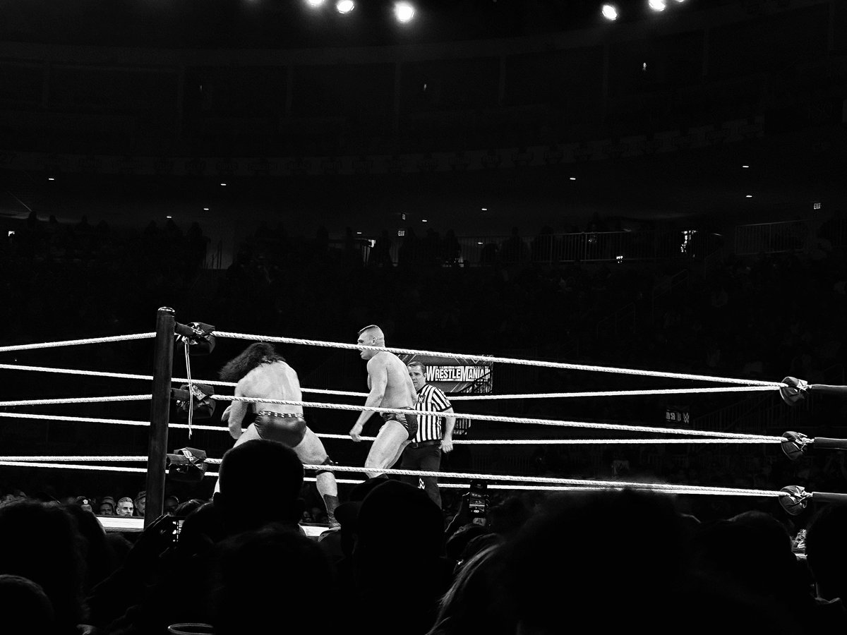 Epic knight (YEAHHH😎) at #WWEToronto yesterday 🔥🔥 full vlog, more photos, and lots of YouTube shorts, Reels and Tik Tok content coming soon 😁👀🔥☝🏻 #wwe <a href="/WWE/">WWE</a> <a href="/WWERomanReigns/">Roman Reigns</a> #TribalChief #acknowledgeme <a href="/SamiZayn/">Sami Zayn</a>