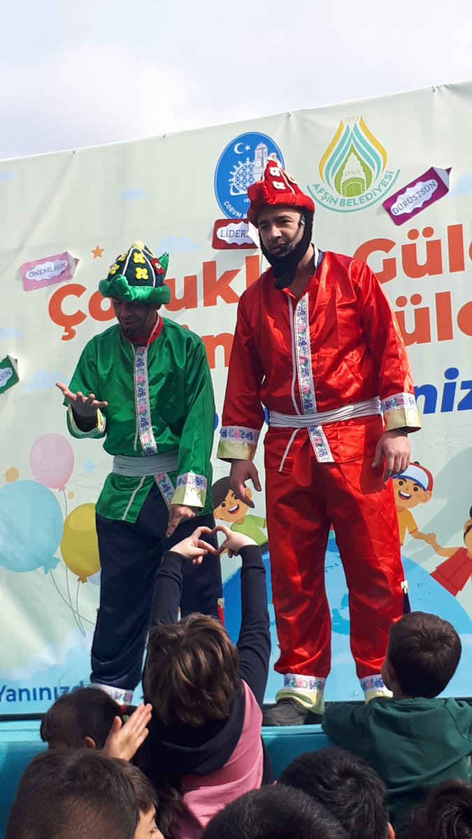 lvntmcr's tweet photo. @haluklevent Tiyatro kulübümüz olarak bölgedeyiz diğer ekiplerede çocuklarımız için yaratıcı drama ve eğlenceli aktivitelerle yanlarında olalım buradan çağrımdır. https://t.co/DdOAb889lN