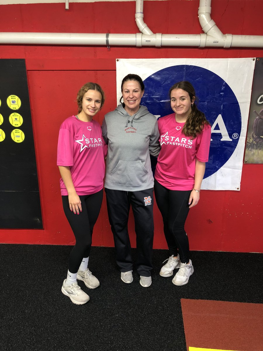 JMateo2026's tweet photo. Catching for @mariellaspina26 over at @CreatingAces in PAπ₯ #softball #catching #gettingreps #njstarstastpitch @stars_FPNJ https://t.co/lbEhQS5pJJ