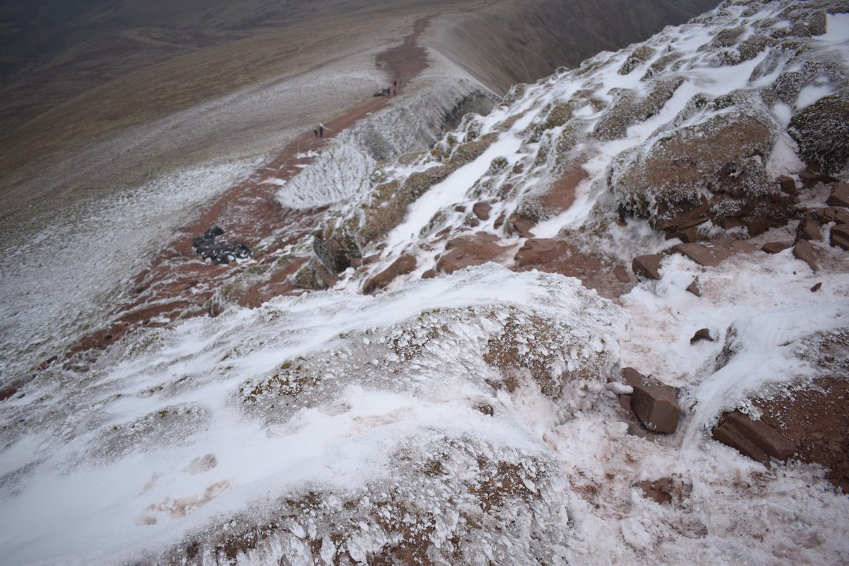 lottyswildlife's tweet photo. Walked up to the top of Pen Y Fan yesterday with some friends. It was incredibly atmospheric at the top with the sudden temperature drop towards the peak and low cloud just setting in.
Might have caught the mountain bug.
#mountains #brecons #penyfan #mountaineering https://t.co/ljTYz9tYrJ