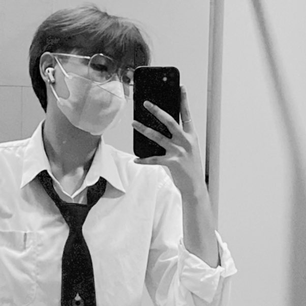 ไซรัส(☬) tweet media
