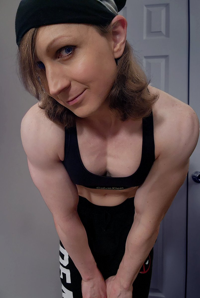 RealMacW's tweet image. I could always use a workout partner. Do you think you can keep up? 💪😉