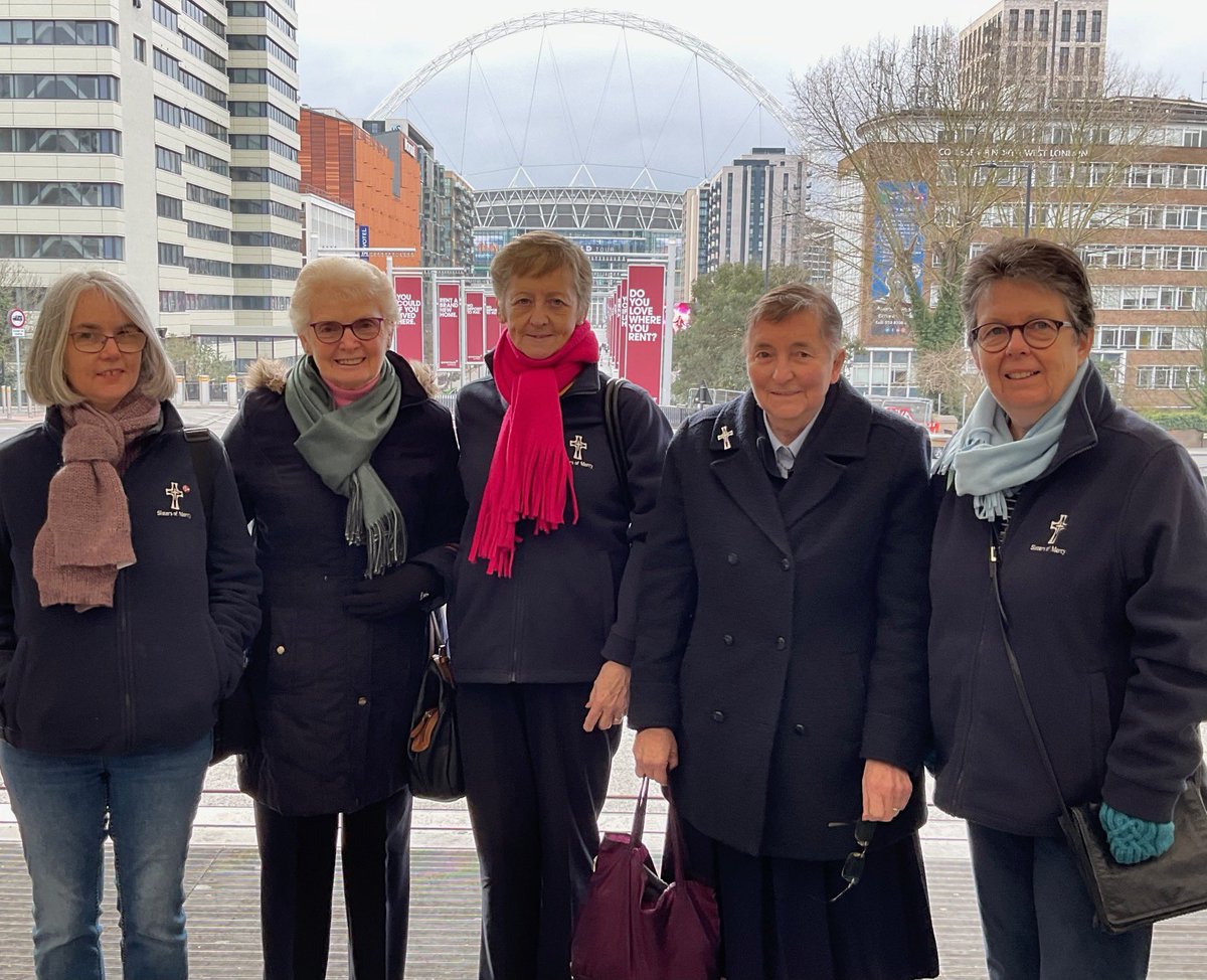 RSM_Institute's tweet photo. RISE UP!
Wonderful day @FlameCongress yesterday with young Catholics from around the country. Where we were all invited to ‘live a life of significance in the Spirit!’ Opportunity to meet new and old friends. #Flame23 https://t.co/ZB336dB5bD