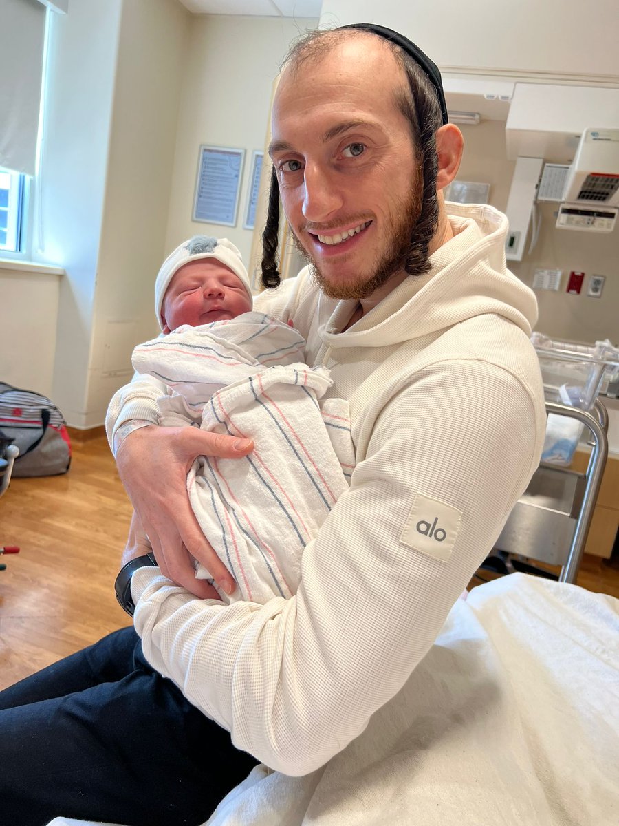 IamShulem's tweet photo. Mazel Tov! Thank you, Hashem, for a beautiful and healthy baby boy!

הודו לה' כי טוב כי לעולם חסדו! https://t.co/CoIYd9i18X