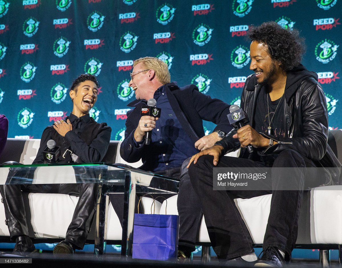 chaoticmulaney's tweet image. ofmd cast my absolute beloveds 😭

 #ECCC2023 @V_Vico_Ortiz @rhysiedarby @sambaschutte