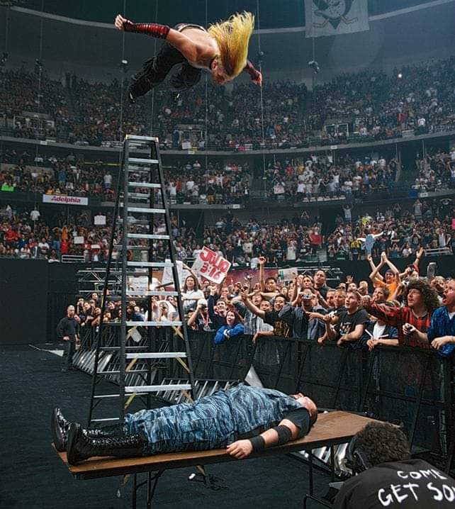 RT @2000s_WWE: Jeff Hardy at WrestleMania 2000! https://t.co/eUIADkq3Lq
