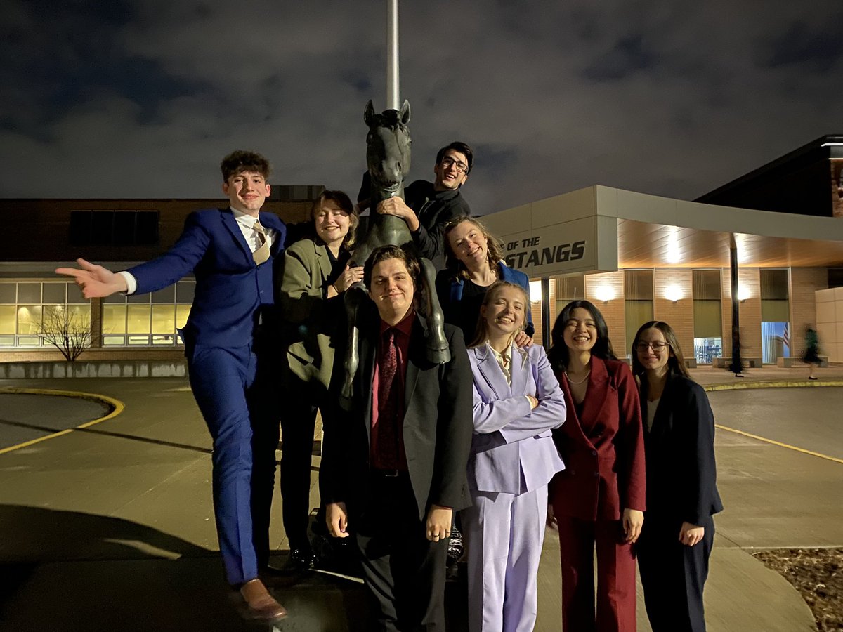 LemontSpeech's tweet photo. For the second straight year, Danny Irace and Jess Popper have qualified for the National Speech &amp; Debate Tournament! The competition will be held this June in Phoenix, AZ.
Amazing achievement! 
👏🏼🏆🌵👏🏼🏆🌵
#WeAreLemont https://t.co/ykOHtu3hFO