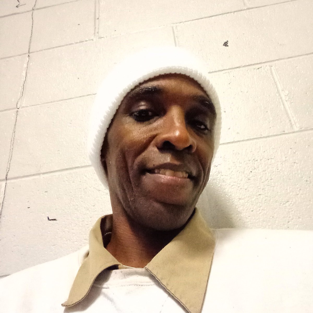 I'm searching for that special lady that will be my best-friend and queen for life. Loyalty over love. 💯