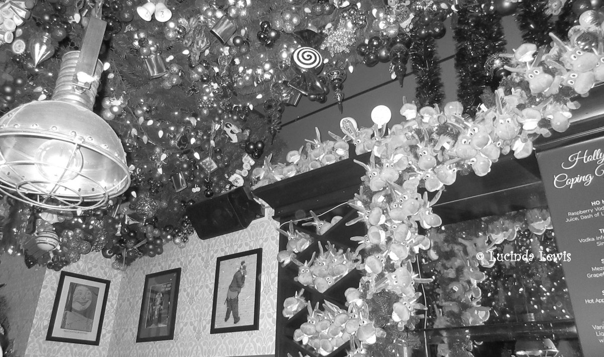 Vampire Realm tweet media