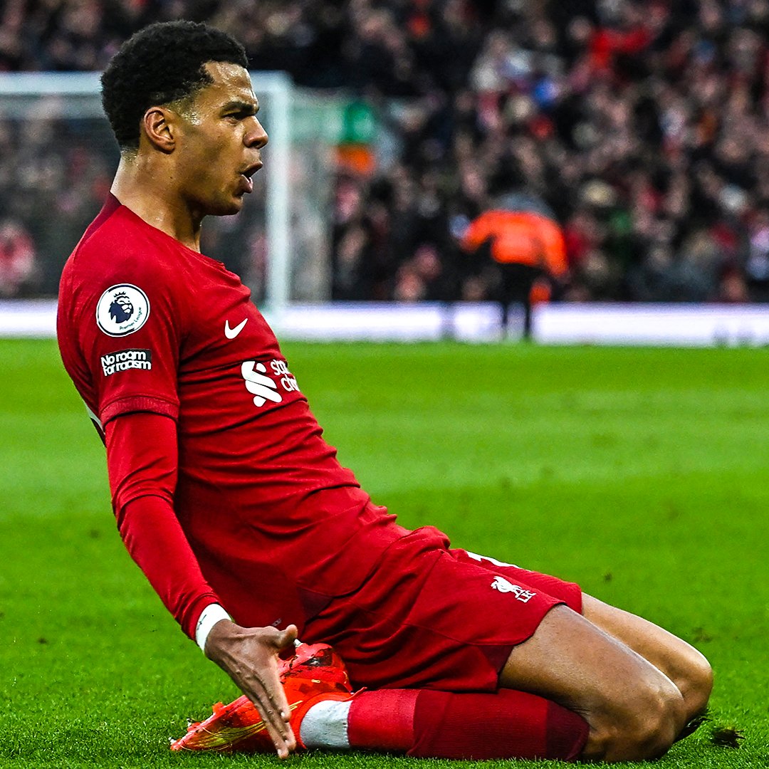 vanguardngrnews's tweet photo. HT: Liverpool 1-0 Man United

Who else to do the damage if not Gakpo!

#EPL https://t.co/5GZimpriIZ