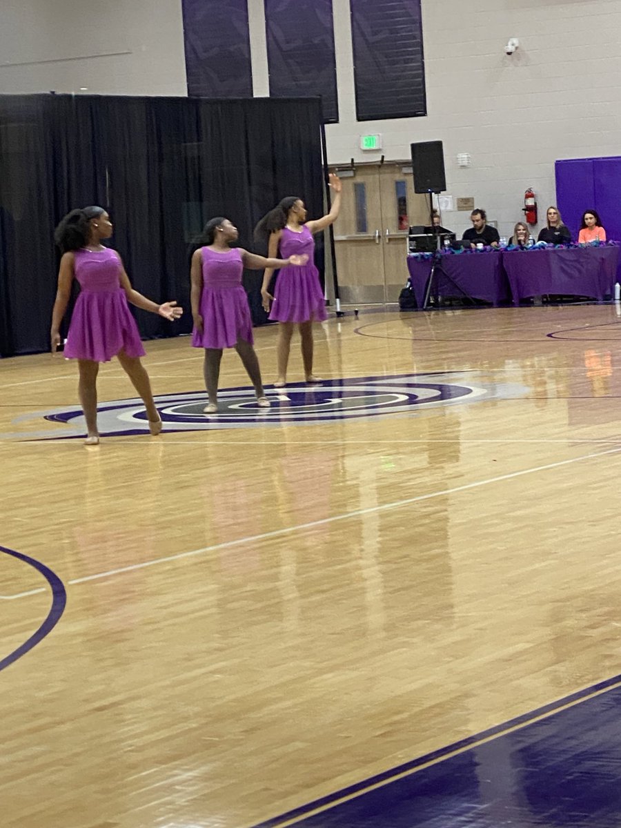 DekaneyG's tweet photo. Coach Khan - you ever heard a bunch of people screaming like on a roller coaster? Well, Klein Cain’s gym was like that, rockin! And the @DHS_Diamonds killed it. Janelice &amp; Shakerra repped the Law Pathway like champs! Thanks for the invite ladies! @DHS_CTE_Law @Dekaneywildcat https://t.co/9AhVWTrbST