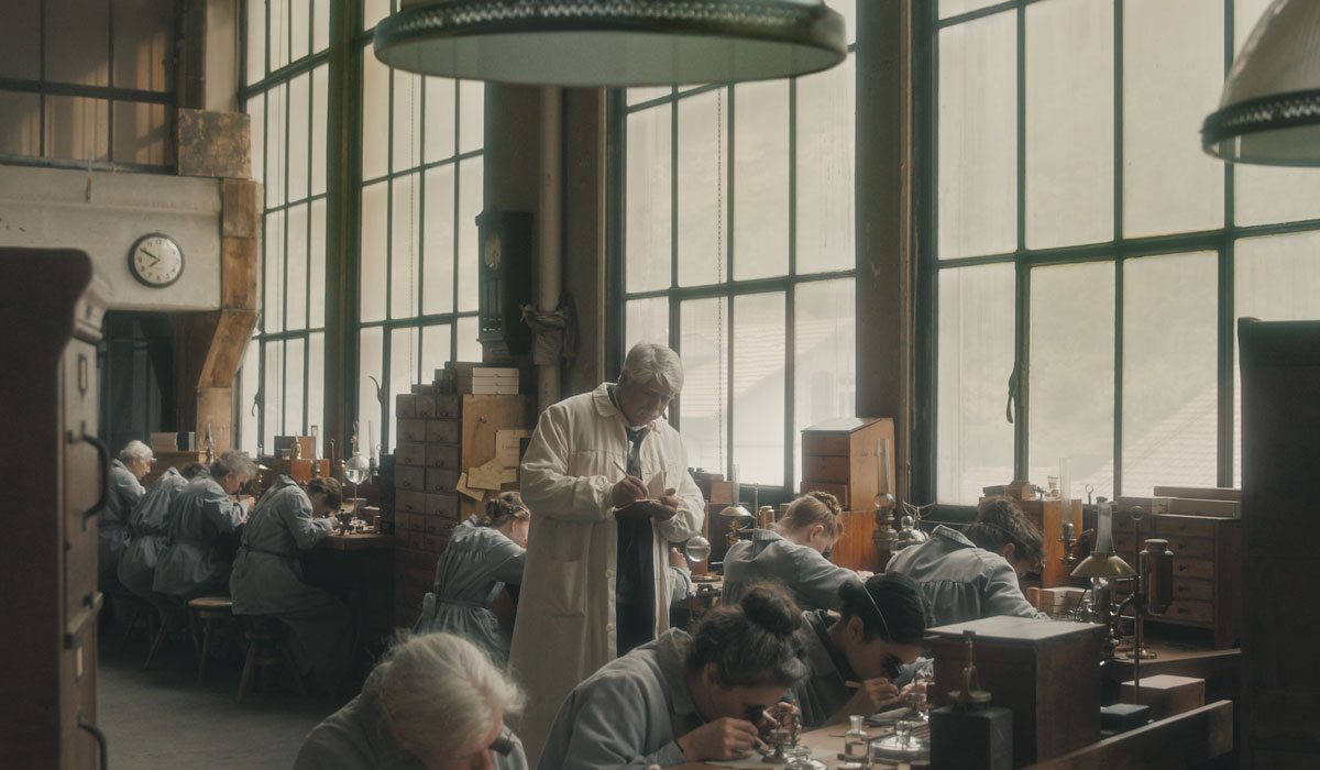 duplex_cinema's tweet photo. Mañá LUNS ás 19:45, sesión #DUPLEXcon co historiador Eliseo Fernández, da asociación @FucoBuxan
⏱️Proxectaremos DISTURBIOS de Cyril Schäublin, que nos leva a unha fábrica de reloxes na Suíza do século XIX:
https://t.co/DzNN1vwzNy
#Berlinale22 #encounters22 #unrueh #Ferrol https://t.co/YR9DVbPuJI