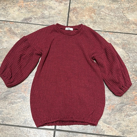 FairfaxBri's tweet photo. So good I had to share! Check out all the items I'm loving on @Poshmarkapp #poshmark #fashion #style #shopmycloset: https://t.co/R3hiE5fxMt https://t.co/axyslGLyAB