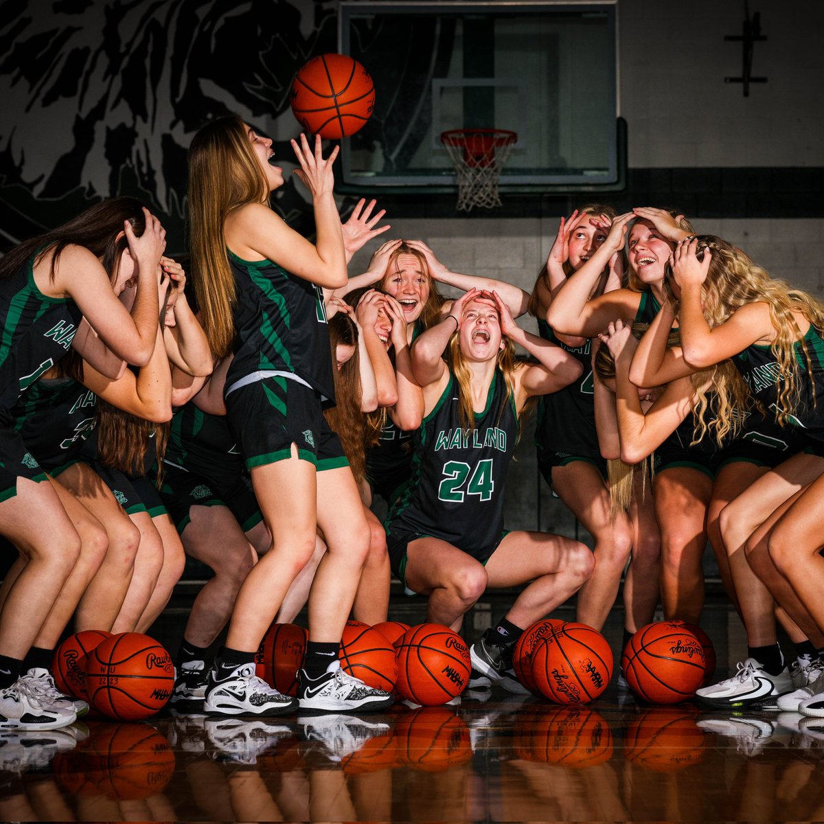 2Maddyterry's tweet photo. Thank you Wayland basketball for the best 4 years of my life! Cheers to another 4 ✌️🫶
@WUWildcats https://t.co/Kvq4Q1sHUP