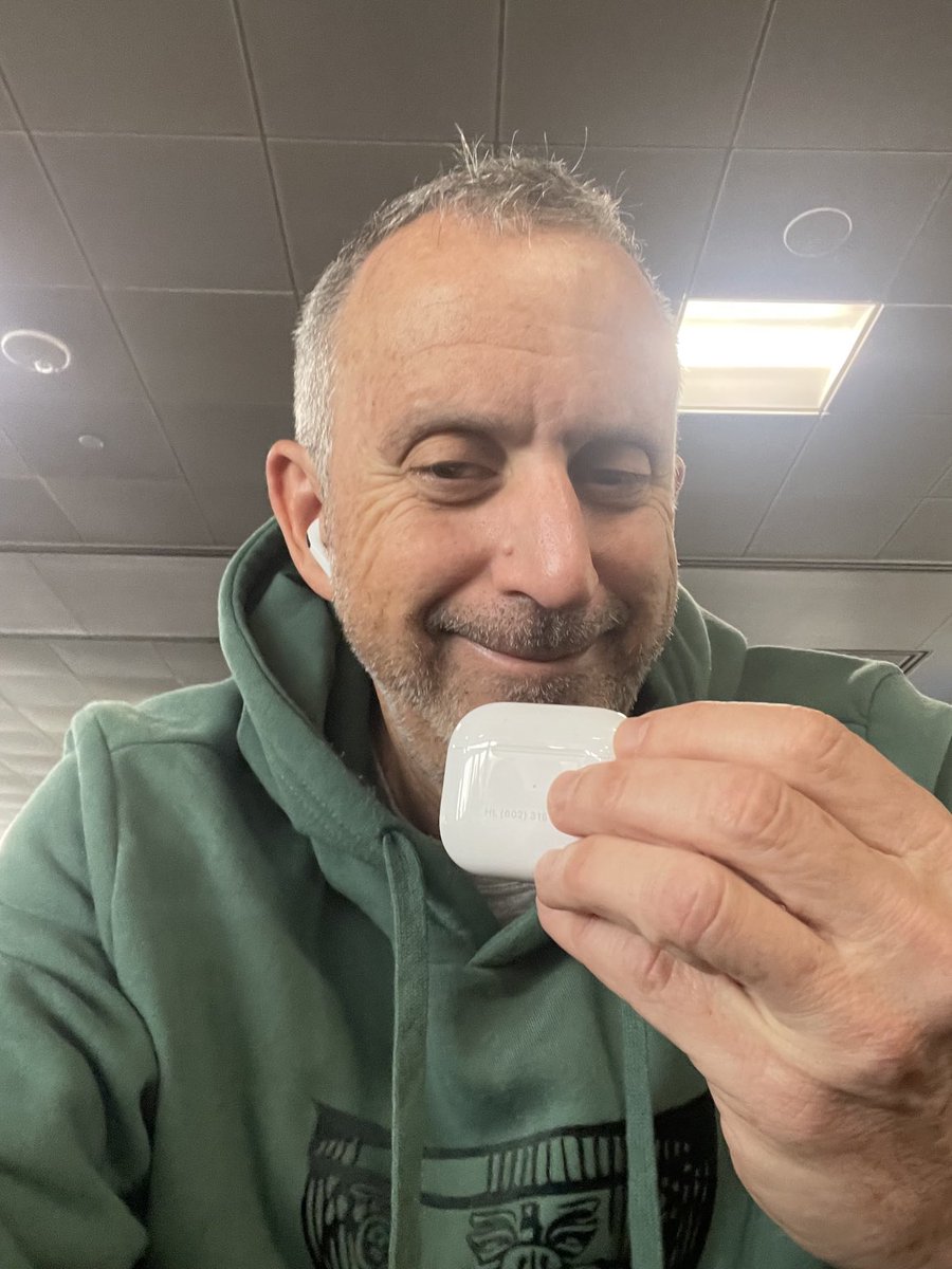 Howard Lindzon tweet media