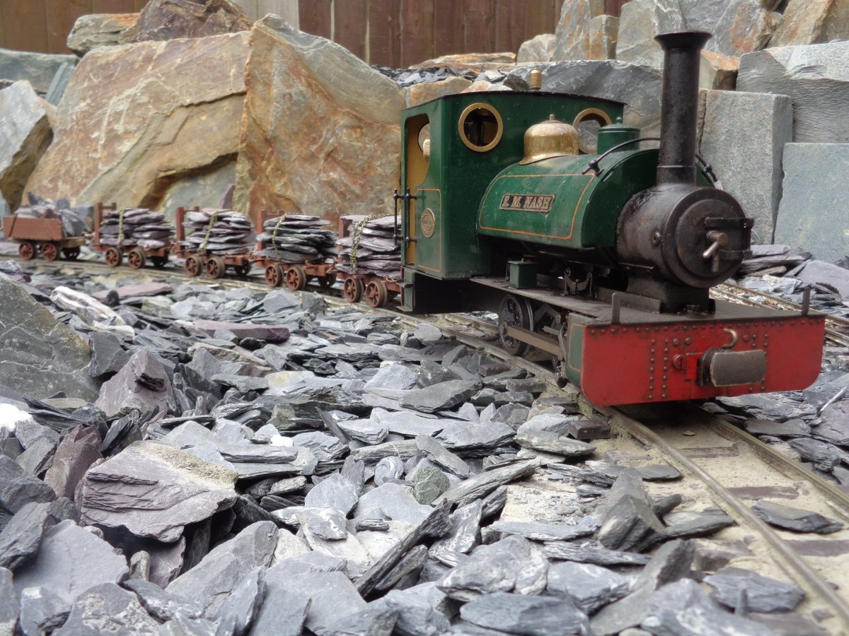 BrocklesbyJn's tweet photo. #TMRGUK #16mmNGM #Gardenrailways #SM32 Some kit built car cyrn complte with loads out on the quarry for a test run this morning. https://t.co/A9AGiZs5os