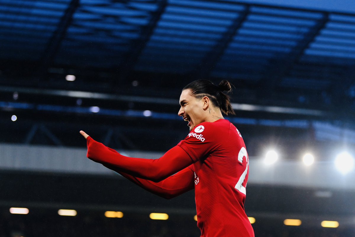 NahuelBeau's tweet photo. Darwin Núñez ya le hizo goles a:

🇪🇸 Real Madrid 
🇪🇸 Barcelona 
🇩🇪 Bayern Múnich 
🏴󠁧󠁢󠁥󠁮󠁧󠁿 Liverpool 
🏴󠁧󠁢󠁥󠁮󠁧󠁿 Manchester City 
🏴󠁧󠁢󠁥󠁮󠁧󠁿 Arsenal 
🏴󠁧󠁢󠁥󠁮󠁧󠁿 Manchester United 
🇳🇱 Ajax 
🇵🇹 Sporting 
🇮🇹 Napoli 

🤷🏻 https://t.co/FFXzGWFWSP