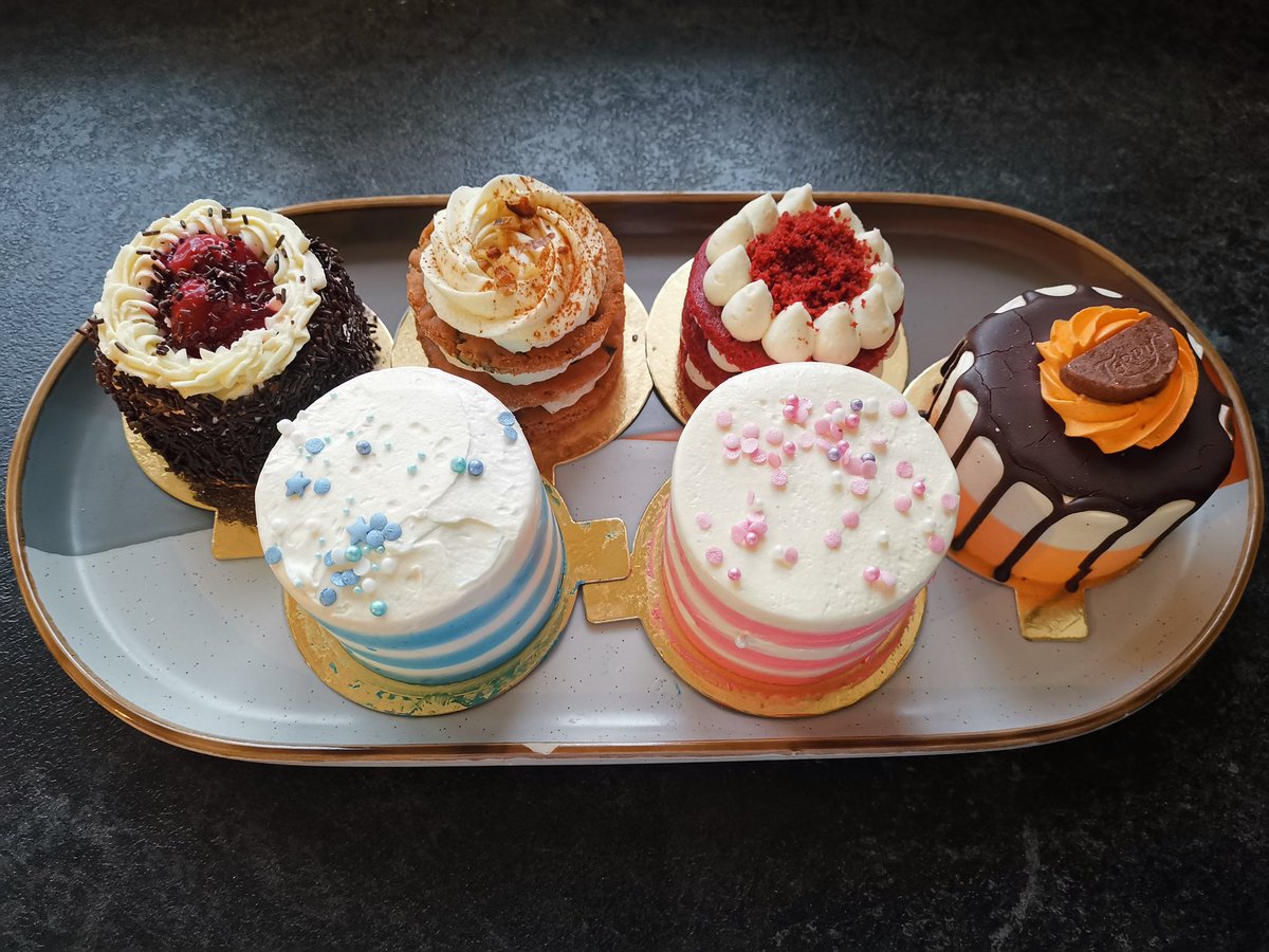 i_bot404's tweet photo. Started a small business of mini-cakes. Plz like and RT for visibility. Accepting orders soon. Will take payments in crypto only $BTC $ETH 🤝🏽📝🤭 https://t.co/u5bM81th7B