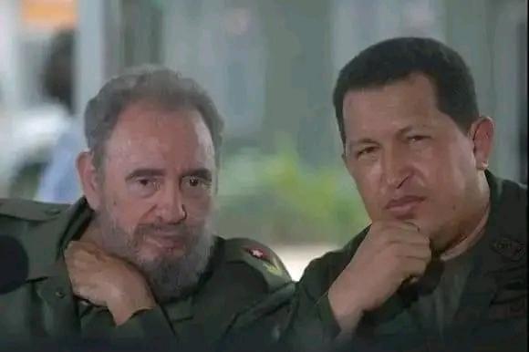 #LatirAvileño 
#CubaPorLaPaz #CubaPorLaVida 
#Cuba
Comandantes amigos,siempre en el corazón del pueblo !!!!