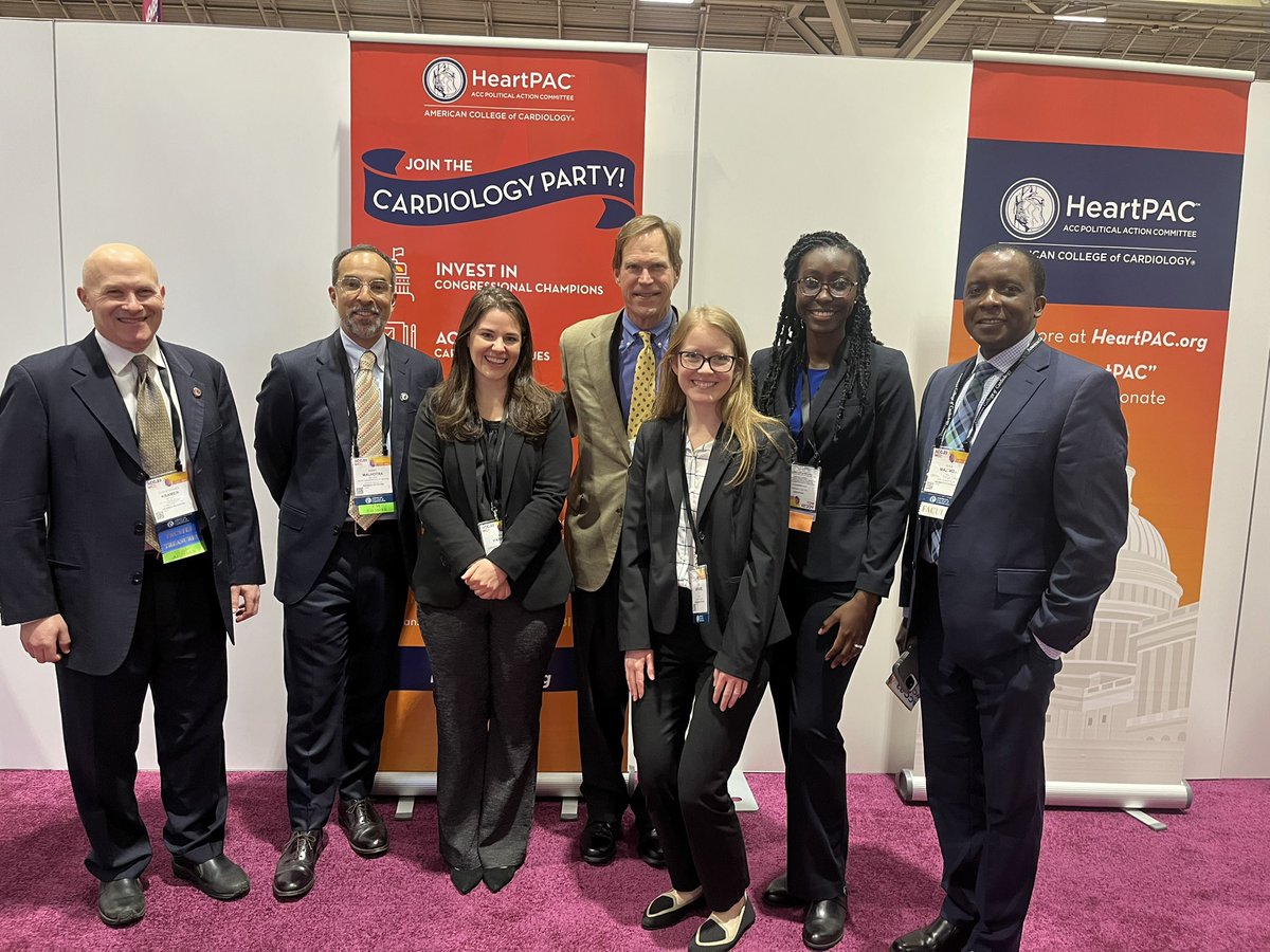 @UvaDOM residents at @ACCinTouch #ACC2023 meeting up with @CardioUva faculty @mikevalentineMD @mazimba_sula @45756915others @MPAyers_MD @PRodriguezMD @PamelaMasonEP @AmitRPatelMD @AbbateAntonio @JLindnerMD @JamiesonBourque