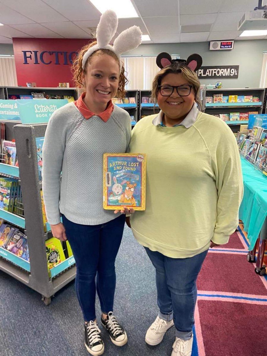 JoyHoke1's tweet photo. Wait there’s more! @ChouteauSchool @WalkerAnjanette @angiewiegers @NKCSchools #nkclibraries https://t.co/MhKw27nThB