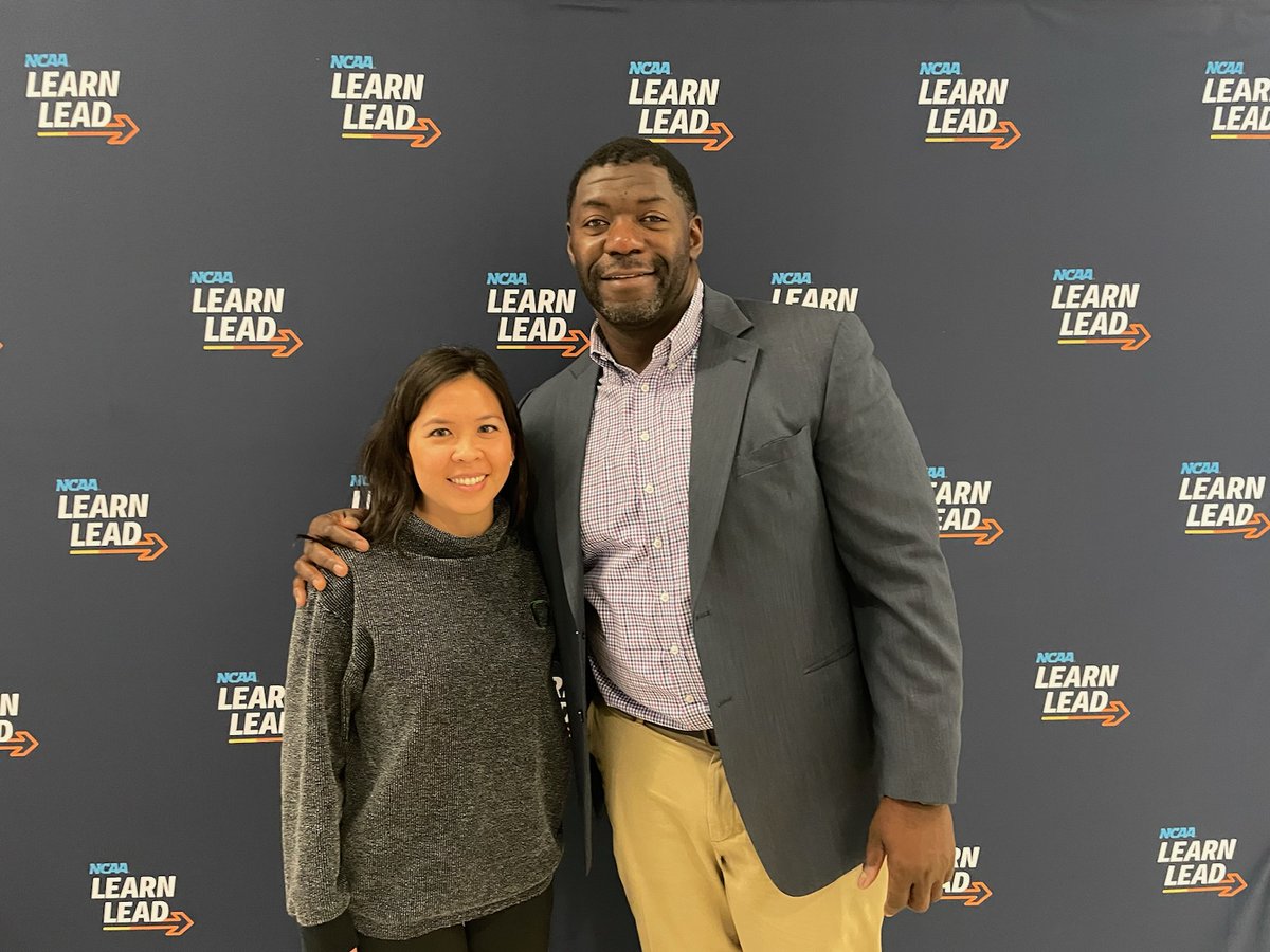 Roman Oben tweet media