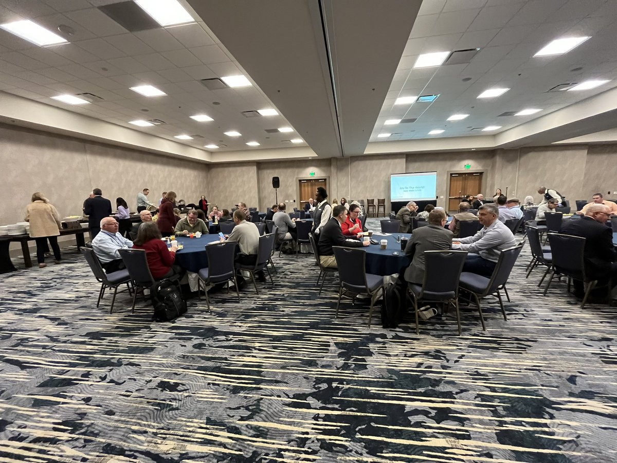 IowaPigVet's tweet photo. Enjoying #AASV2023. Love starting the conference on Sunday morning with the Praise Breakfast. https://t.co/AYE7FTIqk0