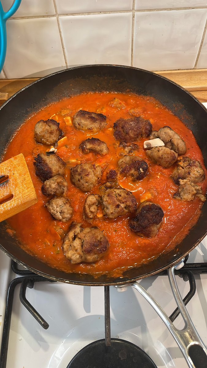 My yr 8 science class have finished nutrition.

One of their tasks in our lesson on Friday was to design balanced meals for me based on some criteria.  I collected a suggestions, completed my shopping.

✅ 1st meal made all from fresh

#science #teacher #nutrition