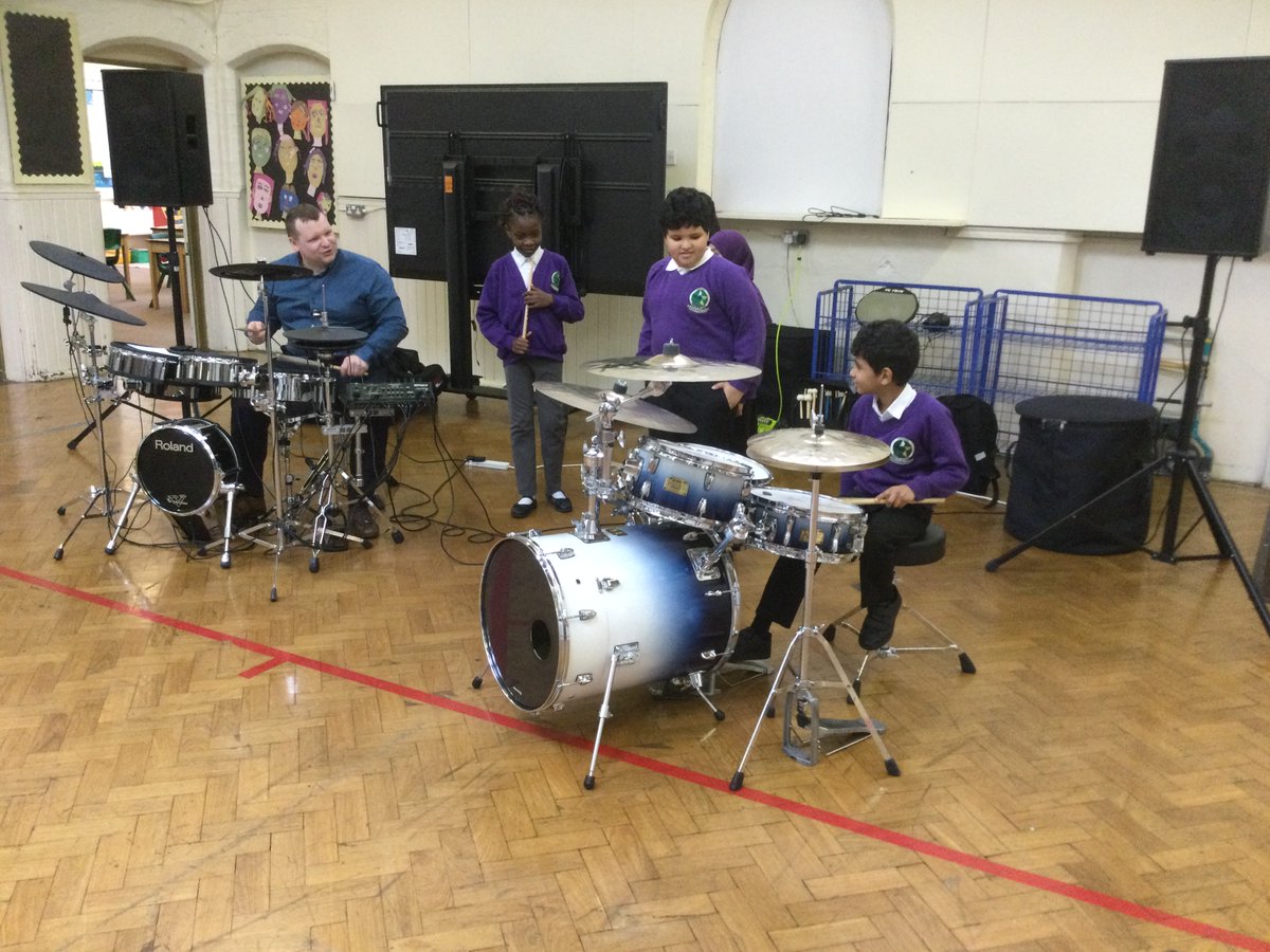 Ladypool_Prim's tweet photo. What a fantastic musical experience we had at Ladypool this week! Mr. Wertz played acoustic and electronic drums, taking us on a musical journey of pop, rock and roll and jazz. #rhythmtraining #listeningandmemoryskills #musiceducation @SFE_MS https://t.co/0pw3gLPLJL
