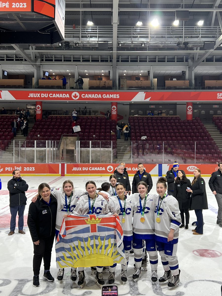 West coast is now the best coast in 🇨🇦 
For the first time ever @BCHockey_Sourceis is the Female U18 @2023CanadaGames 🥇medal winner #1 in Canada. Congrats to the 5 @DeltaWildHockey players on this amazing achievement for BC 
 #Baxter #Morris #Cole #Mcdavid #Schaffer #lydia