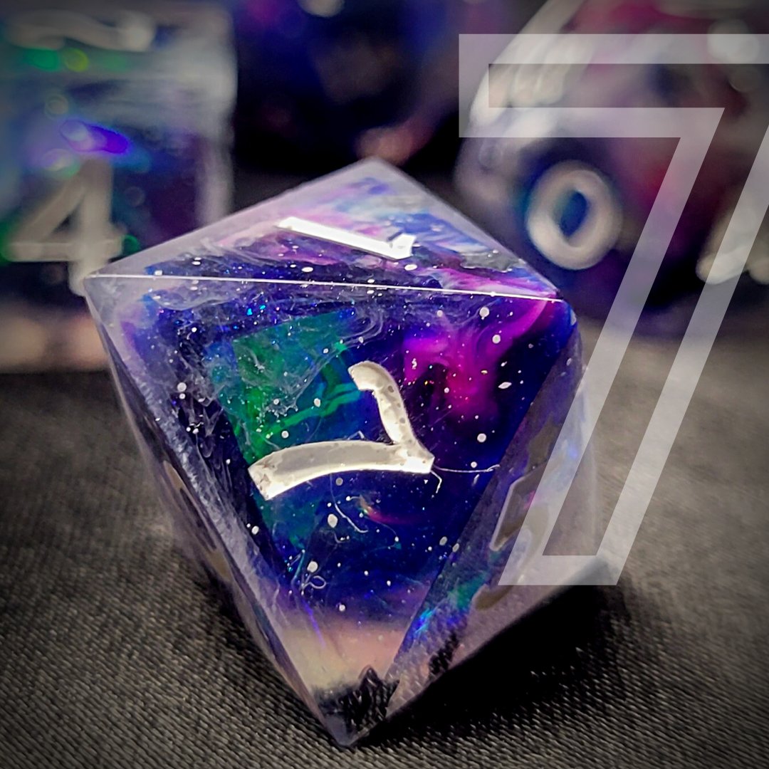 glittergeekdice's tweet photo. Are you guys nervous? I am nervous! 😅I haven't done a restock in ages! I hope I remember to turn all the listings as active 😂
#dnd #dnd5e #dice #diceset https://t.co/69sZJhabs9