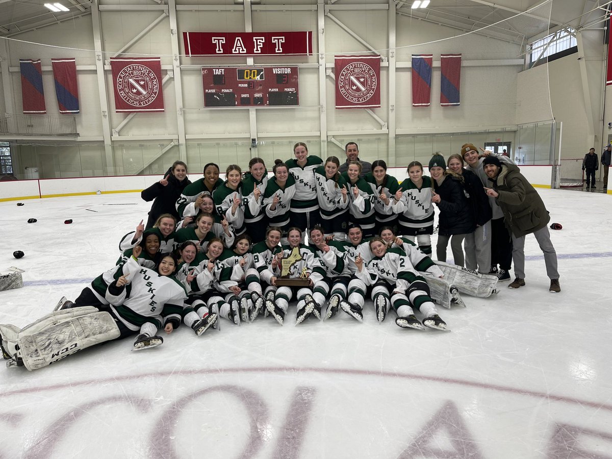 NHSHuskySports's tweet photo. New Hampton School are the @NEPSAC Dorothy Howard Small School Champions! Go Huskies! https://t.co/gBF8BlKLEx