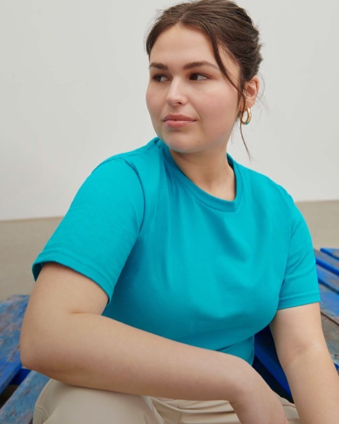 Kaitlyn (@kaitlynn_mcleod) for @gildanonline 🦋
(via Instagram)