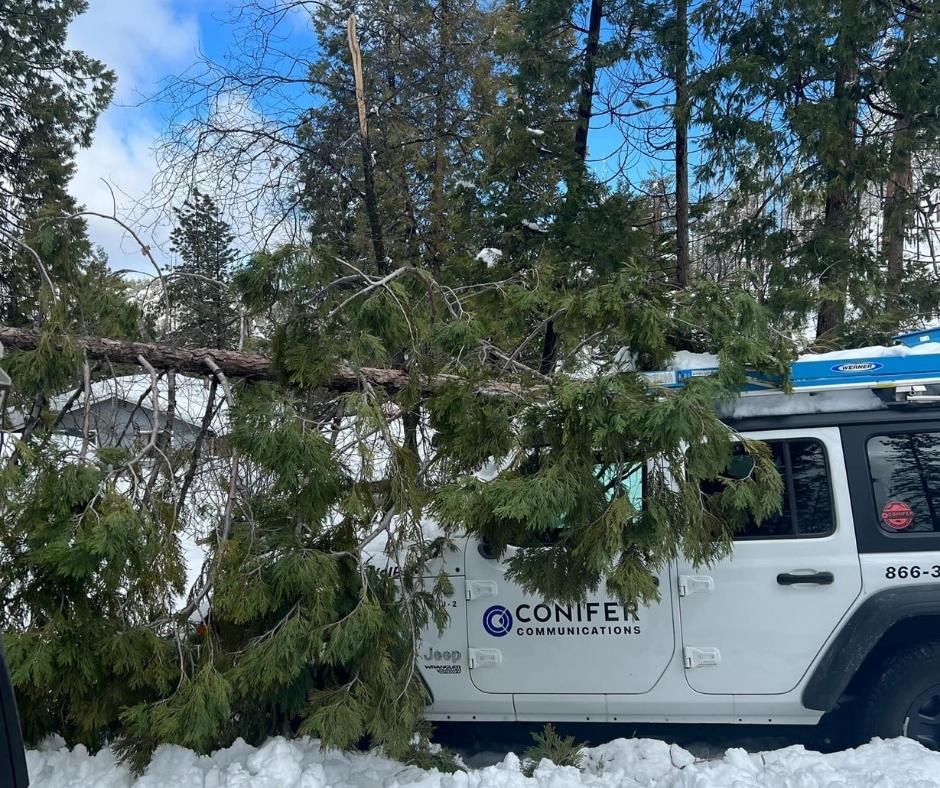 ConiferInternet's tweet image. The safety of our customers and employees is our top priority. 

Please stay tuned for updates on the outage status, and stay safe!