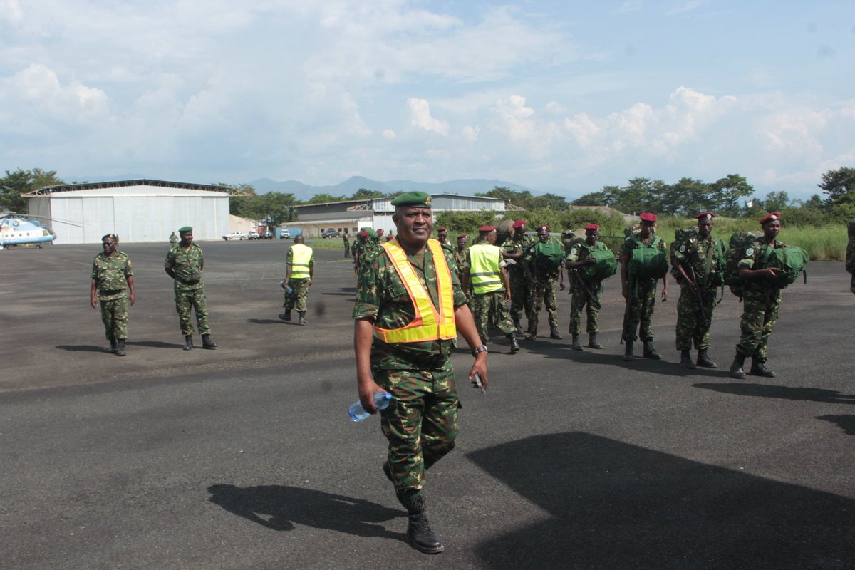 IrisNews_'s tweet photo. #MILITARY - Thirty #soldiers from #Burundi landed in #Goma on Sunday as part of the deployment of the regional force set up by the #EAC countries to put an end to violence in eastern #DRC. https://t.co/Of2jDVP2ws