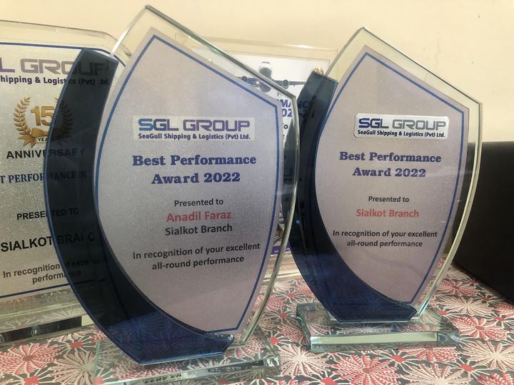 AnadilFraz's tweet photo. Best Performance Award 2023
Best Branch Performance Award 2023
We value your trust and confidence in us and sincerely appreciate you! Your commitment as a customer is much appreciated. We look forward to serving you again in the future! Excellent customers like you for support. https://t.co/SgxlMV2hAf