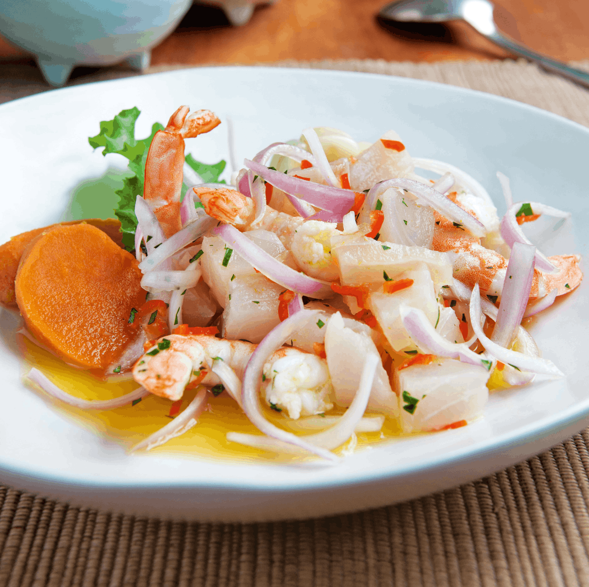 GREAT NEWS!!! 🥳🇵🇪 7 Peruvian dishes have been included in the list of the Best Sea Food in the World, published by the famous world food @TasteAtlas. 💯🎊 See the full list 👇 # 3 - Cebiche Mixto 🇵🇪