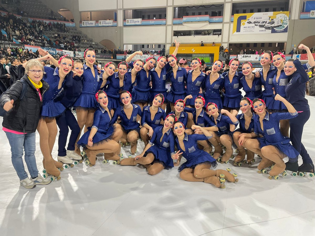 CpCelra's tweet photo. Cinquenes de Catalunya!💪🏼 Classificades pel Campionat d’Espanya!🔜 

Enhorabona equip per continuar lluitant i defensant aquesta coreografia, SEGUIM amb molta força!❤️‍🔥⛓️
Gràcies a tothom que ens dona suport i ens ajuda a tirar endavant! 

AMUNT C.P. CELRÀ!💖 https://t.co/LIV3DBv34Q