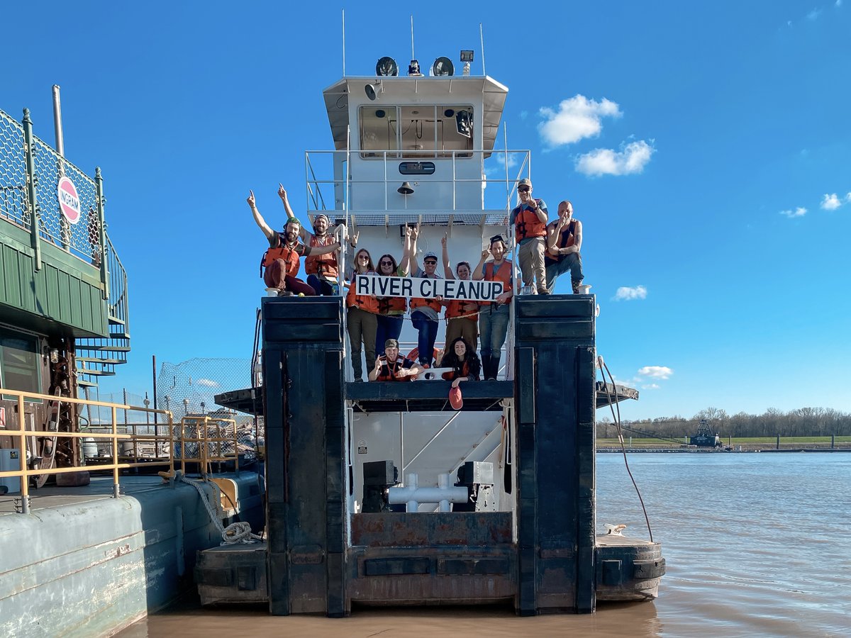 LLandW's tweet image. Just like that--WE'RE BAAACK

We're kicking off #AlternativeSpringBreak in #Memphis, TN by passing our COI (Certificate of Inspection)! This new-to-us towboat is ready for the water! Special thanks again to @ADMupdates #ARTCo for making this happen! You guys rock!