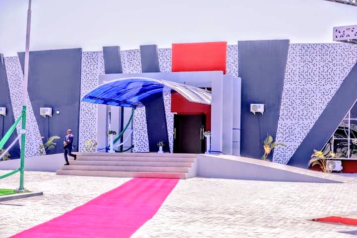 AbdulshakurJig's tweet photo. New Tashan Bama Motor park constructed by Governor @ProfZulum Administration
#ZulumisWorking...
#BornoIsProgressing... https://t.co/DBMlwztBAF