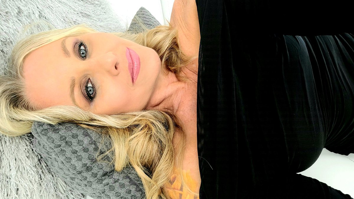 JuliaAnn™ ❤ / therealJuliaAnn leaked pics and videos