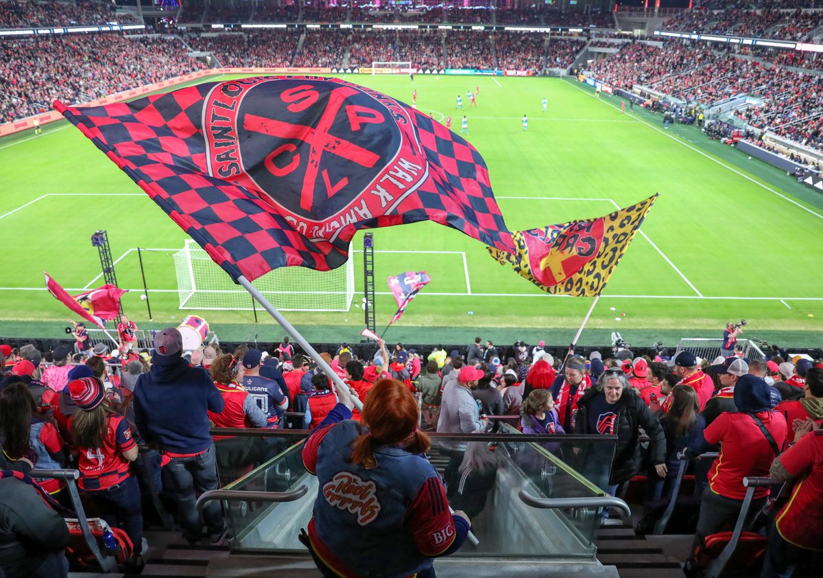 ctannous98's tweet photo. Some fan frames from the inaugural home opening game from St. Louis City SC, for @stltoday
 https://t.co/yDJieNhy8E https://t.co/5IpBLLDaoY